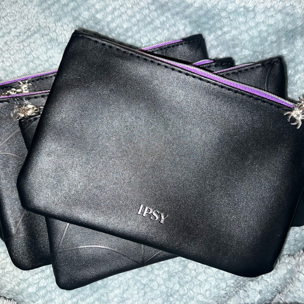 4 Ipsy October 2022 Halloween bags (price is firm)